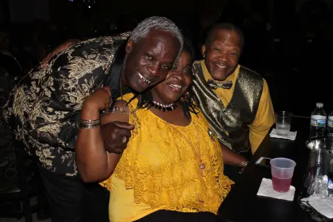 TBT BALCK & GOLD PARTY