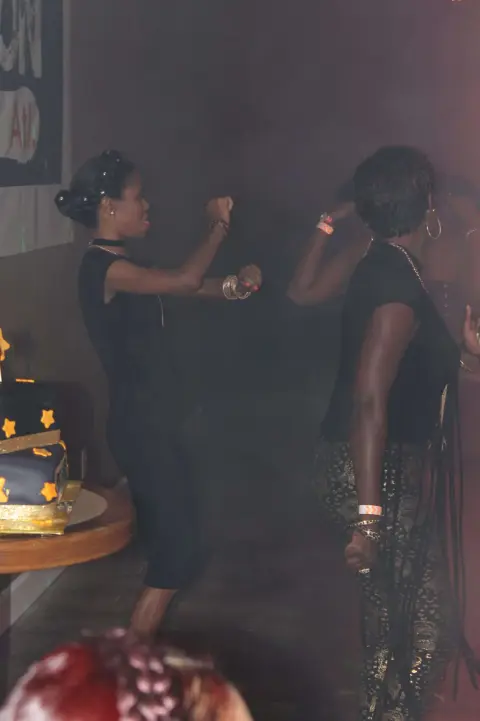 TBT BALCK & GOLD PARTY